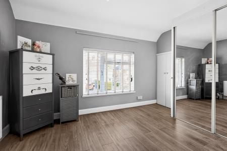 3 bedroom Terraced House for sale in Twigden Road, Kislingbury, NN7