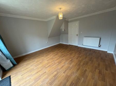 3 bedroom Semi-detached house to let in Bestwood Close, Desborough, NN14