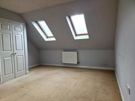 3 bedroom Semi-detached house to let in Bestwood Close, Desborough, NN14