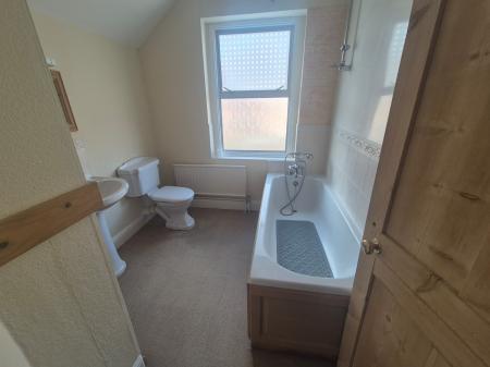 2 bedroom Terraced House to let in Wimbledon Street, St. James, Northampton, NN5