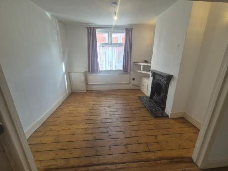 2 bedroom Terraced House to let in Wimbledon Street, St. James, Northampton, NN5
