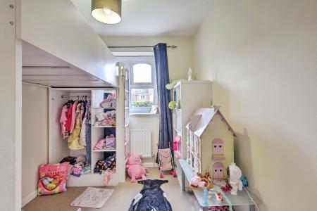 3 bedroom Semi-detached house for sale in Skinner Avenue, Upton, Northampton, NN5