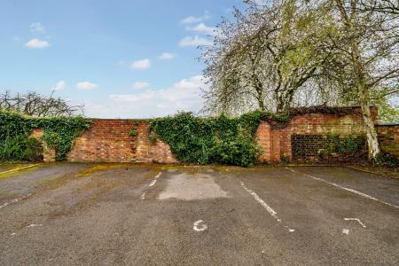 1 bedroom Flat for sale in Castle Street, Wellingborough, NN8