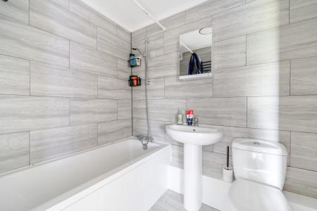 1 bedroom Flat for sale in Castle Street, Wellingborough, NN8