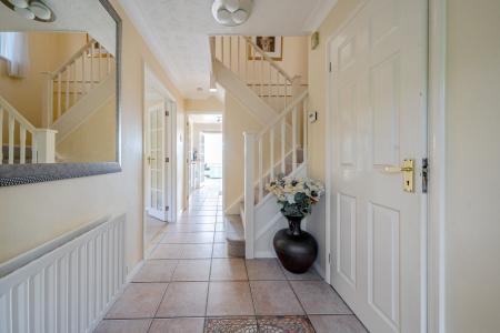 4 bedroom Detached house for sale in Daimler Close, Rectory Farm, Northampton, NN3