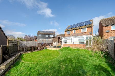 4 bedroom Detached house for sale in Daimler Close, Rectory Farm, Northampton, NN3