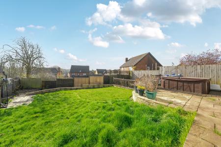 4 bedroom Detached house for sale in Daimler Close, Rectory Farm, Northampton, NN3