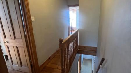 2 bedroom Terraced House to let in Manfield Road, Abington, Northampton, NN1