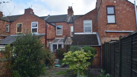 2 bedroom Terraced House to let in Manfield Road, Abington, Northampton, NN1