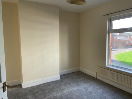 2 bedroom Terraced House to let in Alma Street, St. James, Northampton, NN5