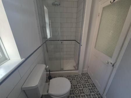 3 bedroom Terraced House to let in Loyd Road, Abington, Northampton, NN1