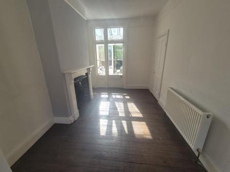 3 bedroom Terraced House to let in Loyd Road, Abington, Northampton, NN1