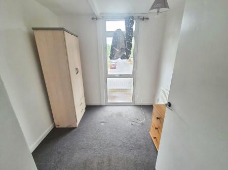 3 bedroom Terraced House to let in Thorn Hill, Briar Hill, Northampton, NN4