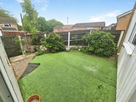 3 bedroom Terraced House to let in Thorn Hill, Briar Hill, Northampton, NN4