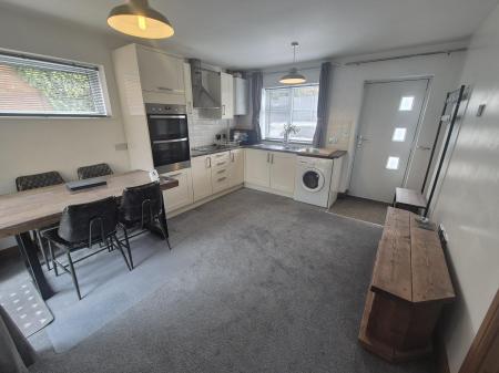1 bedroom Semi-detached house to let in 9a Lumbertubs Rise, Lumbertubs, NN3
