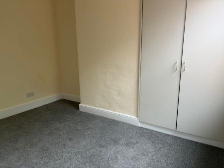 2 bedroom Terraced House to let in Raymond Road, Northampton, NN5