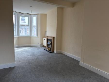 2 bedroom Terraced House to let in Raymond Road, Northampton, NN5