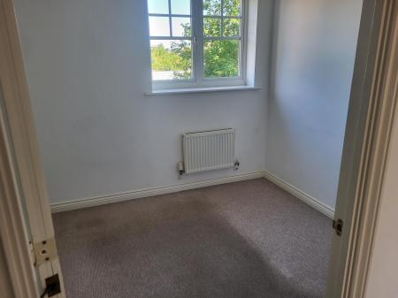 2 bedroom Flat to let in Beckets View, Town Centre, Northampton, NN1
