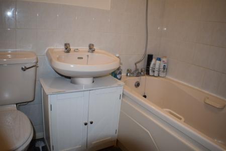 2 bedroom Semi-detached house to let in Belton Close, East Hunsbury, Northampton, NN4