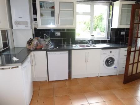 2 bedroom End of terrace house to let in Briton Gardens, Northampton, NN3