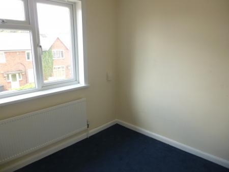 2 bedroom End of terrace house to let in Briton Gardens, Northampton, NN3