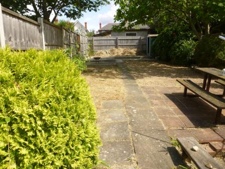 2 bedroom End of terrace house to let in Briton Gardens, Northampton, NN3