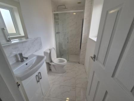 2 bedroom Detached house to let in Symington Street, Northampton, NN5