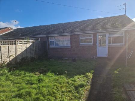 2 bedroom Bungalow to let in Wolsey Drive, Leicester, LE6