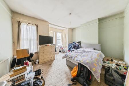 3 bedroom Terraced House for sale in Spencer Bridge Road, Northampton, NN5