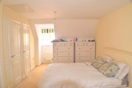 4 bedroom Semi-detached house to let in Fitzgerald Road, Little Billing, Northampton, NN3