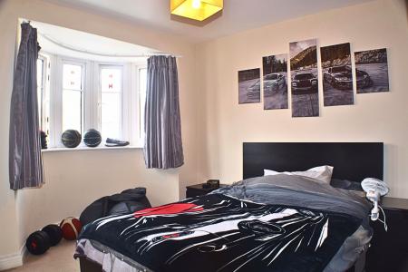 4 bedroom Semi-detached house to let in Fitzgerald Road, Little Billing, Northampton, NN3
