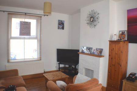 2 bedroom Terraced House to let in Palmerston Road, Northampton, NN1