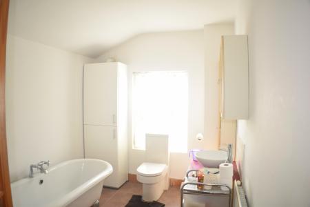 2 bedroom Terraced House to let in Palmerston Road, Northampton, NN1