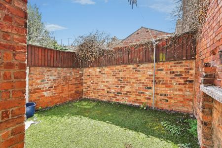 2 bedroom Terraced House for sale in Dunster Street, Northampton, NN1