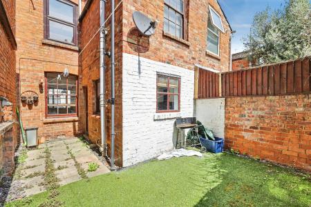 2 bedroom Terraced House for sale in Dunster Street, Northampton, NN1