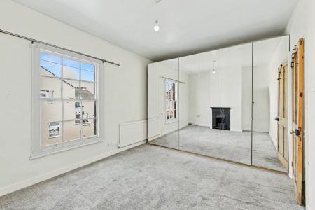 2 bedroom Terraced House for sale in Dunster Street, Northampton, NN1