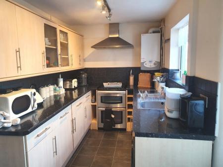 2 bedroom Terraced House for sale in Alcombe Road, The Mounts, Northampton, NN1