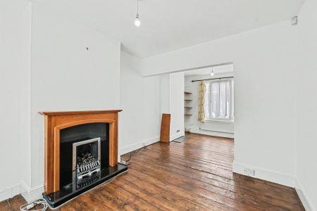 2 bedroom Terraced House for sale in Alcombe Road, The Mounts, Northampton, NN1