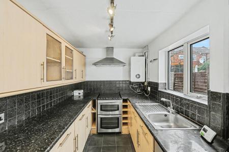 2 bedroom Terraced House for sale in Alcombe Road, The Mounts, Northampton, NN1