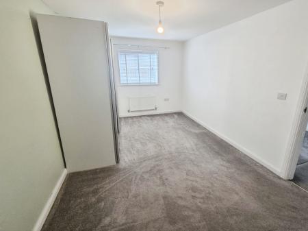 4 bedroom Terraced House to let in Willmott Road, Rushden, NN10