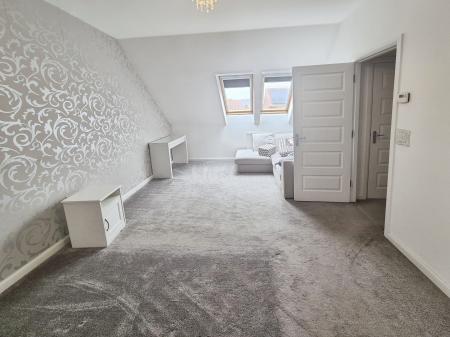 4 bedroom Terraced House to let in Willmott Road, Rushden, NN10
