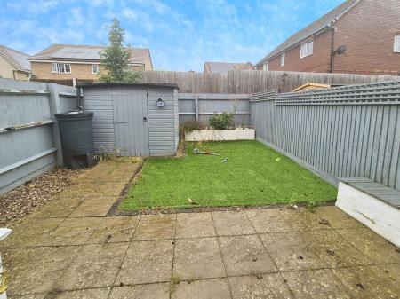 4 bedroom Terraced House to let in Willmott Road, Rushden, NN10