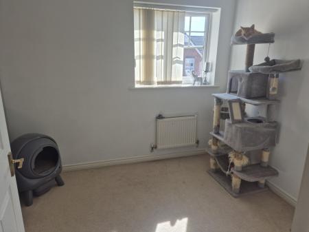 2 bedroom Flat to let in Beckets view, Northampton, NN1