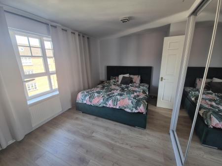 2 bedroom Flat to let in Beckets view, Northampton, NN1