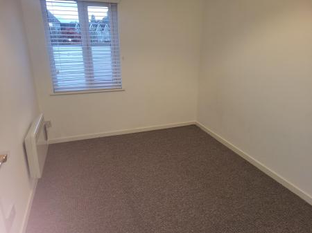 3 bedroom Terraced House to let in Overstone Park, Northampton, NN6
