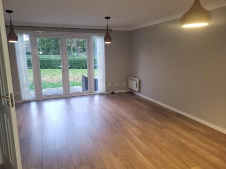 3 bedroom Terraced House to let in Overstone Park, Northampton, NN6