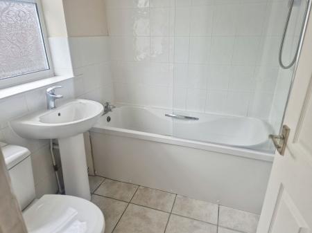 2 bedroom Semi-detached bungalow to let in Crawford Avenue, Duston, Northampton, NN5