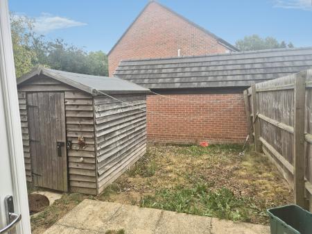 2 bedroom Semi-detached house to let in Balmoral Close, Northampton, NN5