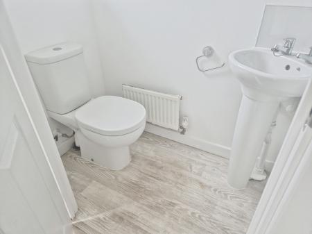 2 bedroom Semi-detached house to let in Balmoral Close, Northampton, NN5