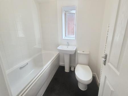 2 bedroom Semi-detached house to let in Balmoral Close, Northampton, NN5